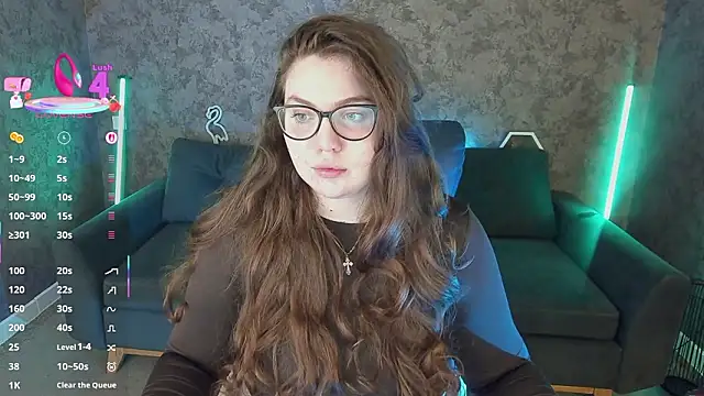 LuxSopphia online show from March 2026 08:04:02 PM