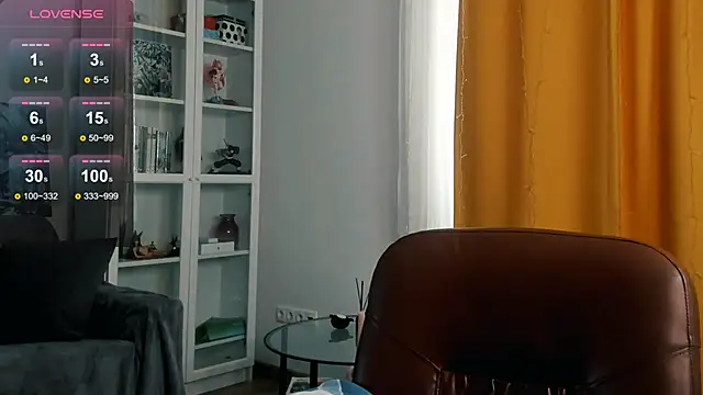 Lillllos online show from November 2025 04:59:02 AM