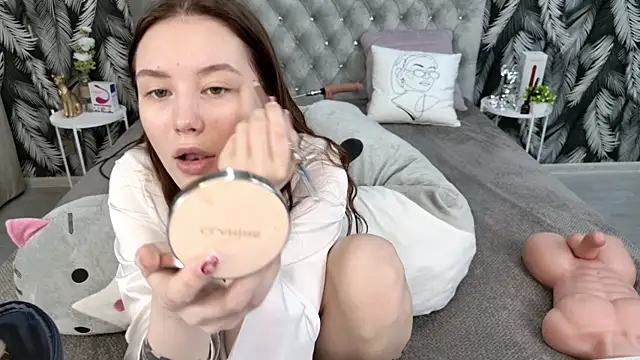 CarolineTenders online show from January 2026 01:21:02 AM