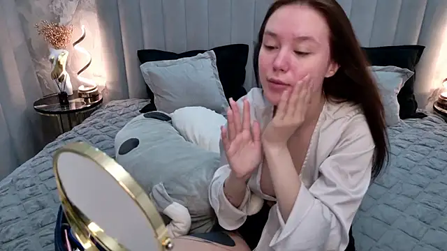 CarolineTenders online show from June 2026 01:23:02 AM