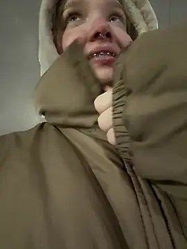 bambi lu online show from January 2026 05:51:02 PM