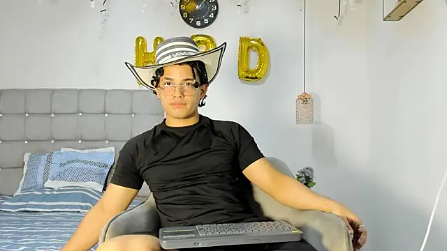 samxx muscle online show from January 2026 03:06:01 PM