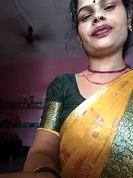 Eshna Dabral online show from November 2025 10:05:01 AM