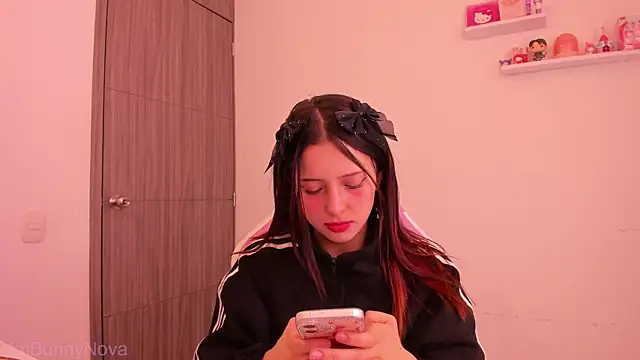 Snapshot of ImBunnyNova chatting on June 2026 04:31:02 PM ImBunnyNova online show from June 2026 04:31:02 PM