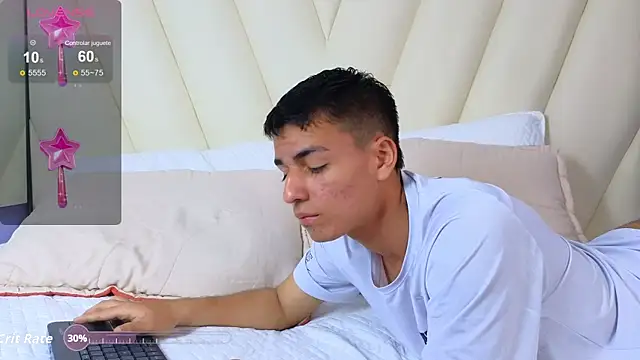 Hotboy21  online show from October 2025 04:02:01 AM