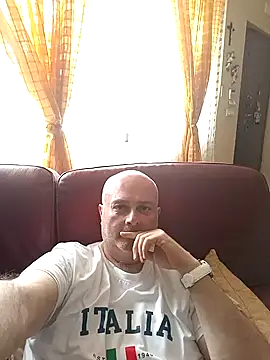 Snapshot of Alexis_Bull chatting on May 2026 08:53:01 AM Alexis Bull online show from May 2026 08:53:01 AM