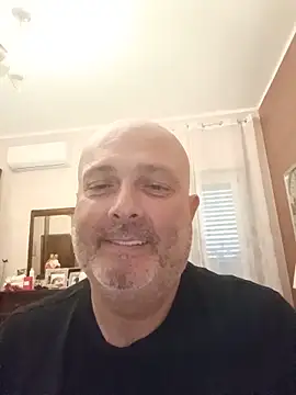 Snapshot of Alexis_Bull chatting on May 2026 06:15:02 PM Alexis Bull online show from May 2026 06:15:02 PM