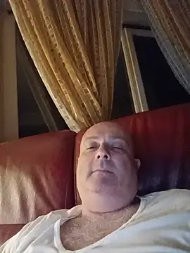 Snapshot of Alexis_Bull chatting on May 2026 11:31:02 PM Alexis Bull online show from May 2026 11:31:02 PM