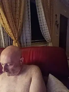 Snapshot of Alexis_Bull chatting on July 2026 11:20:01 PM Alexis Bull online show from July 2026 11:20:01 PM