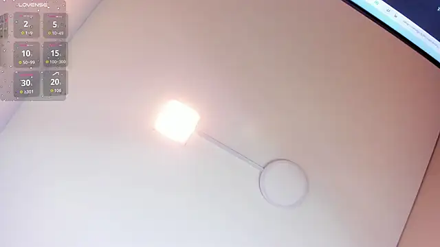 andrea xoe  online show from November 2025 11:43:01 AM