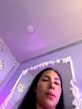 Snapshot of ArianaReynoldss chatting on October 2025 07:33:02 PM ArianaReynoldss online show from October 2025 07:33:02 PM