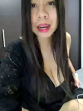 Snapshot of Yuli_Mars chatting on March 2026 02:35:02 AM Yuli Mars online show from March 2026 02:35:02 AM