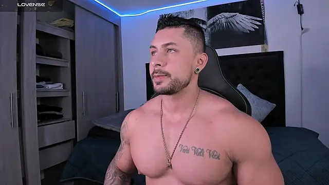 santi aesthetic online show from September 2025 01:18:02 AM