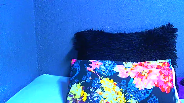 SMALLBOOBSXX online show from July 2026 05:13:01 AM