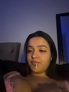 Snapshot of Manu_2002_ chatting on May 2026 02:42:02 AM Manu 2002 online show from May 2026 02:42:02 AM