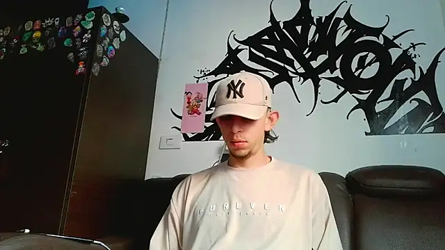 Snapshot of Chris__Jones chatting on June 2026 11:45:01 AM Chris Jones online show from June 2026 11:45:01 AM