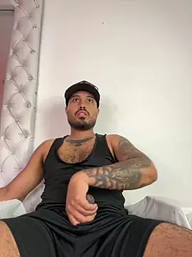 PapiStan online show from November 2025 05:08:02 AM