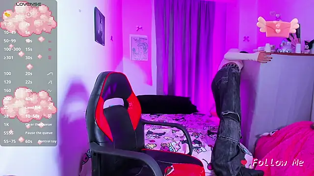 SkylerBennet online show from October 2025 03:18:01 AM