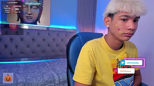 OliverTwinky online show from October 2025 02:37:01 PM