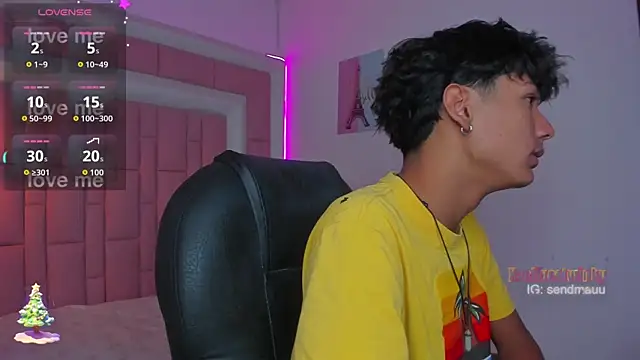 OliverTwinky online show from December 2025 01:31:02 PM