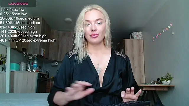 Snapshot of Eva___forever chatting on June 2026 03:31:02 AM Eva forever online show from June 2026 03:31:02 AM