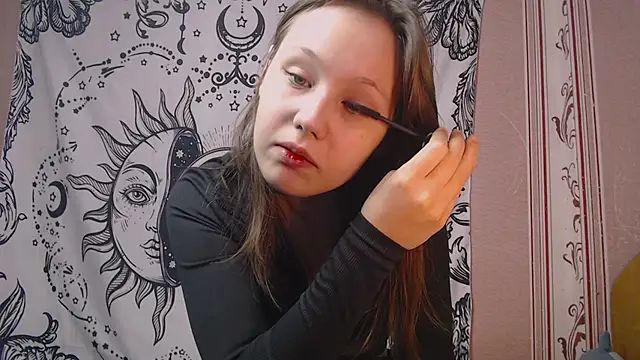 Snapshot of Thighswithspikes chatting on September 2025 08:05:02 AM Thighswithspikes online show from September 2025 08:05:02 AM