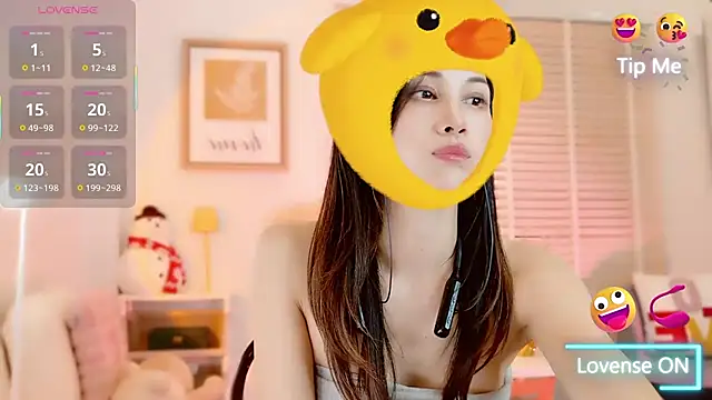 LunaBelle1984 online show from December 2025 01:53:01 PM