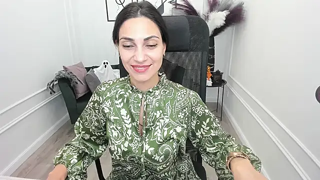 AllaYerty online show from October 2025 11:28:01 AM