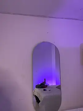 Kariina  69 online show from April 2026 11:09:01 PM