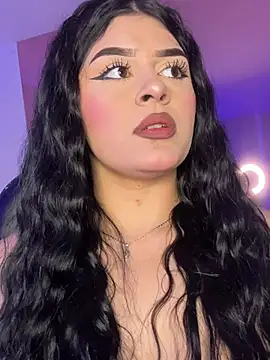 Kariina  69 online show from April 2026 01:42:02 AM