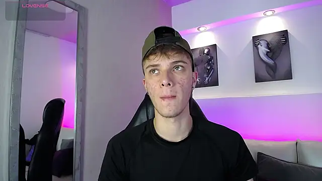 Robbin Blaze online show from December 2025 05:04:02 AM