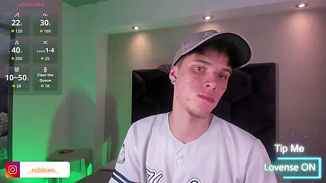 Robbin Blaze online show from April 2026 04:29:01 AM