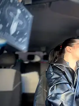 MeekyRich online show from April 2026 02:31:01 AM