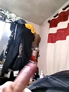 Tattyrob87 online show from November 2025 11:32:01 PM