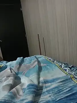 luuiss12 online show from November 2025 05:08:02 AM