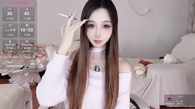 Tsuki-MM online show from October 2025 06:48:01 AM