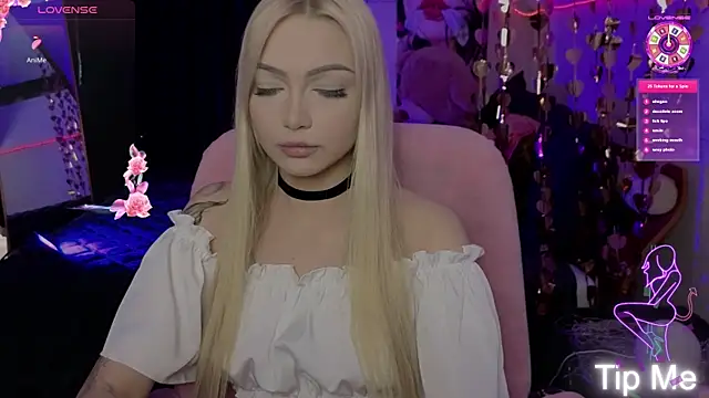 LinaLirian online show from June 2026 09:33:01 AM