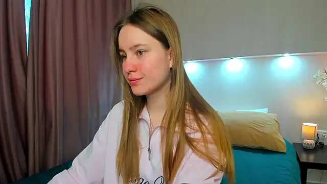 Candy Cansew online show from September 2025 12:44:02 AM