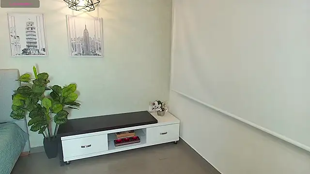  Victoria Collins online show from September 2025 11:03:01 AM