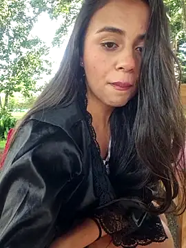 Lunaluxe1001 online show from December 2025 01:20:02 PM