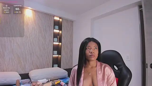 ciara blake online show from November 2025 05:16:01 PM