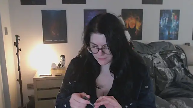 GothSuccubusBabe online show from October 2025 05:11:02 PM