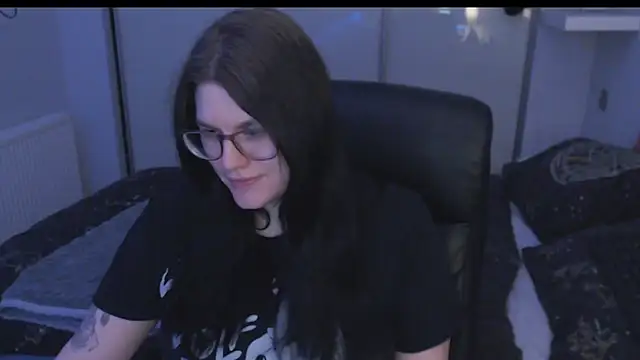 GothSuccubusBabe online show from February 2026 08:05:02 PM