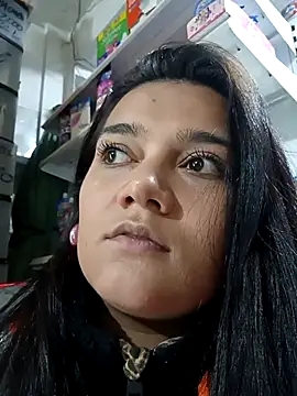 mia traveluxe online show from December 2025 04:43:02 AM