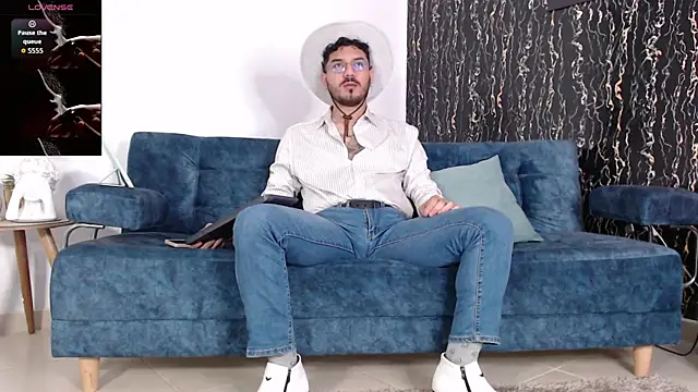 samuelcoopeer online show from November 2025 02:16:01 PM