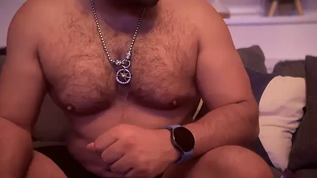 CloudyMuscleBeefy online show from October 2025 11:27:02 PM