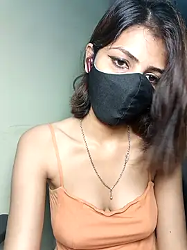 Isha Sax online show from September 2025 07:19:01 AM