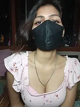 Isha Sax online show from November 2025 07:12:02 PM