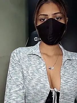 Isha Sax online show from February 2026 05:52:01 AM