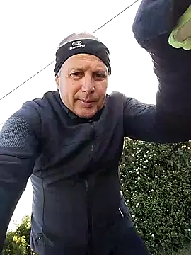 Vince072 online show from April 2026 07:31:01 AM